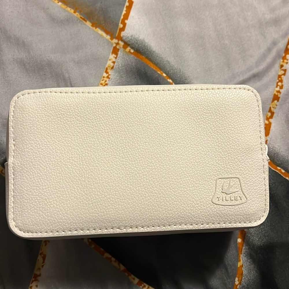 Tilley Shiseido Brand New White Pouch with Belt Hooks